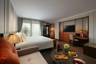 高级阳台客房 — The Chi Boutique Hotel